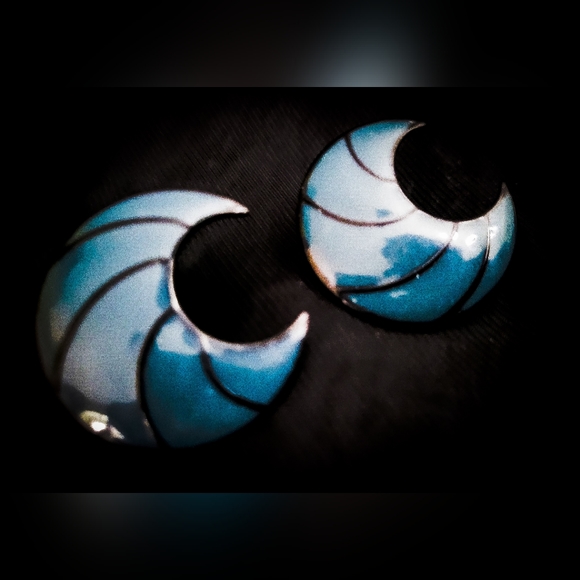 Retro Moon Enamel Earrings - Butterfly  Backed Stems - Crescent Blue - Gothic - Picture 2 of 3